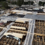 Kampuksen kattorakenteita.