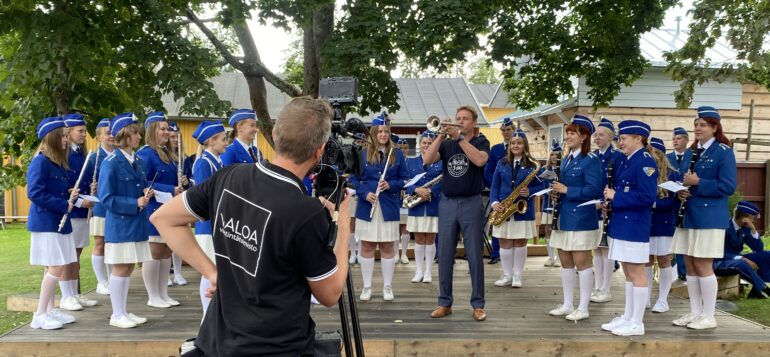 Tomi Suvanto ja Rauman poikasoittokunta, Jarno Elo kuvaa