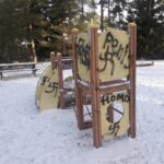 Ilkivaltaa Paloahteen leikkikentällä.
