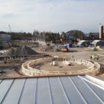 Karin kampuksen pihalle rakennetaan pyöreä ministadion.