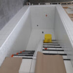 Uuden uimahallin allas.