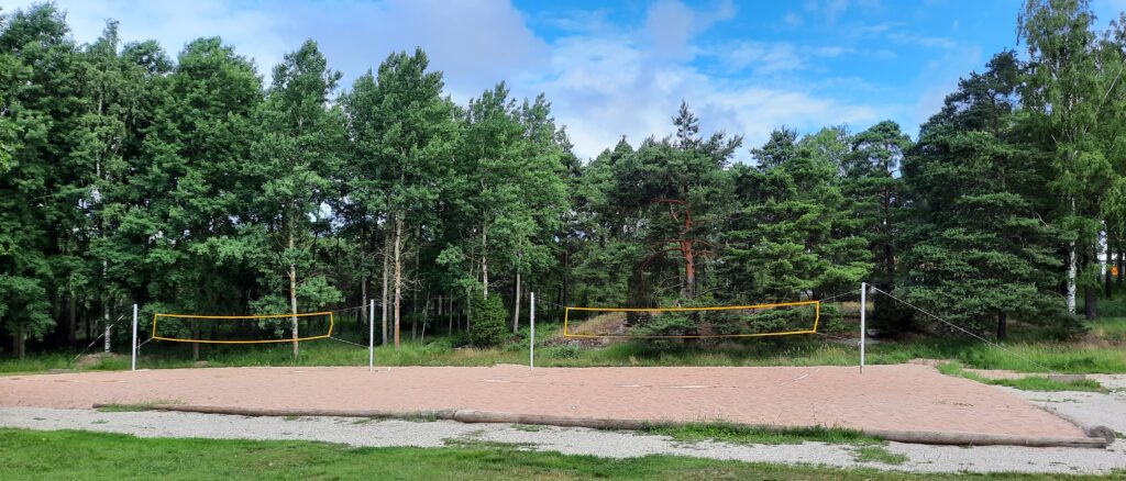 Otanlahden beach volley-kentät.