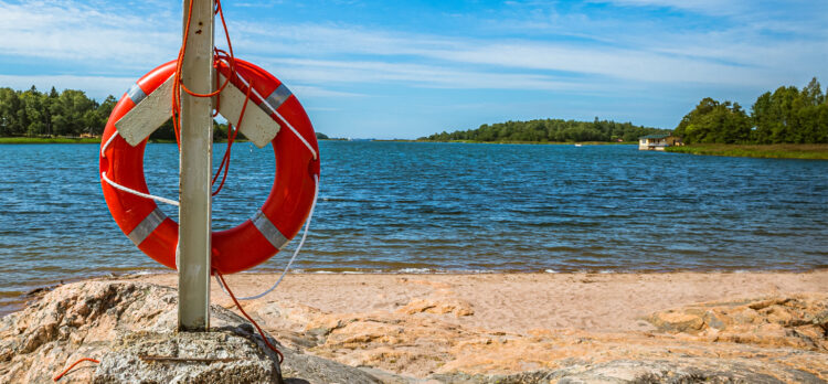 A lifebuoy in Otanlahti beach.