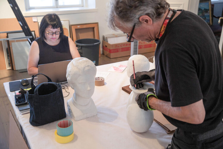 Rauman taidemuseo kokoelmien inventointia