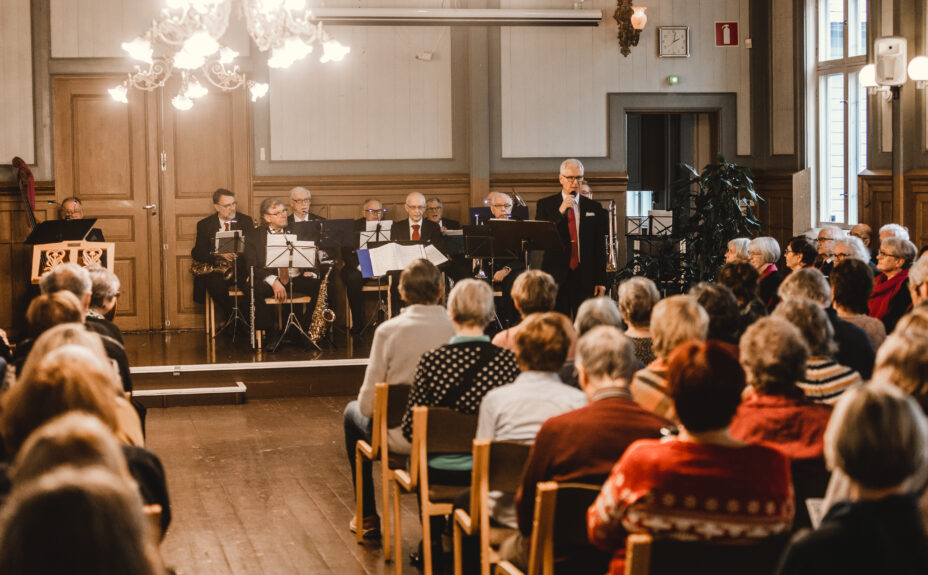 Konsertti Posellissa.