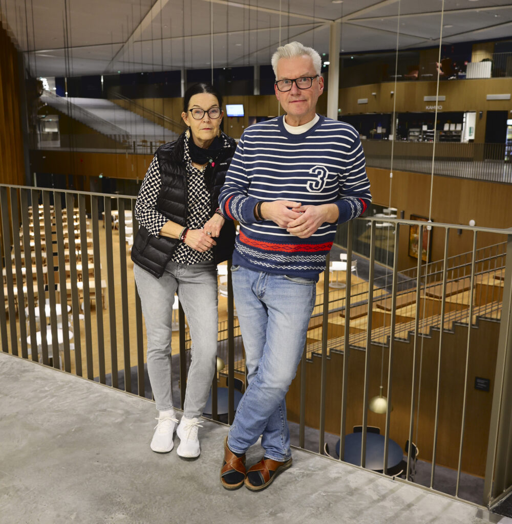 Anne Lehtomäki-Koskinen ja Timo Koskinen ovat nähneet lukuisten raumalaisten muusikkonuorten kehityskaaren ja kasvamisen aikuiseksi.