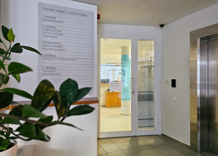 The entrance to the Rauma building supervision office.