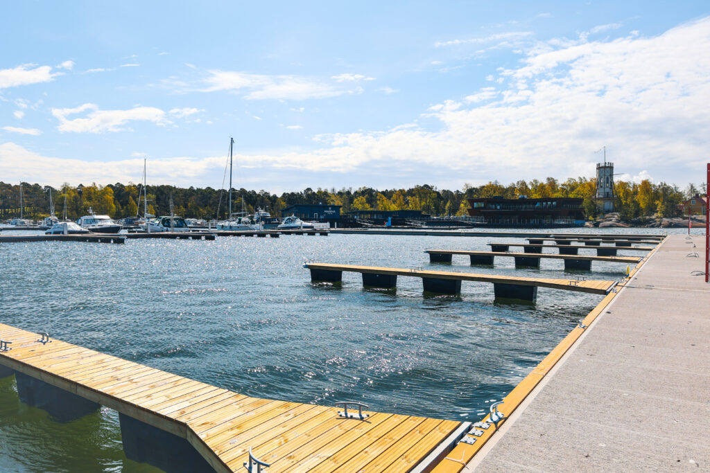 Syväraumanlahden uusi laituri