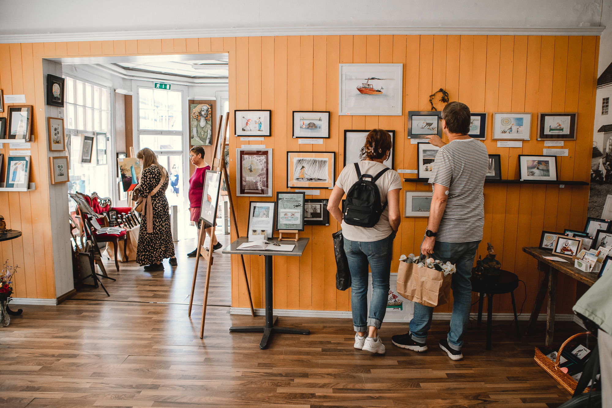 People in art exhibition