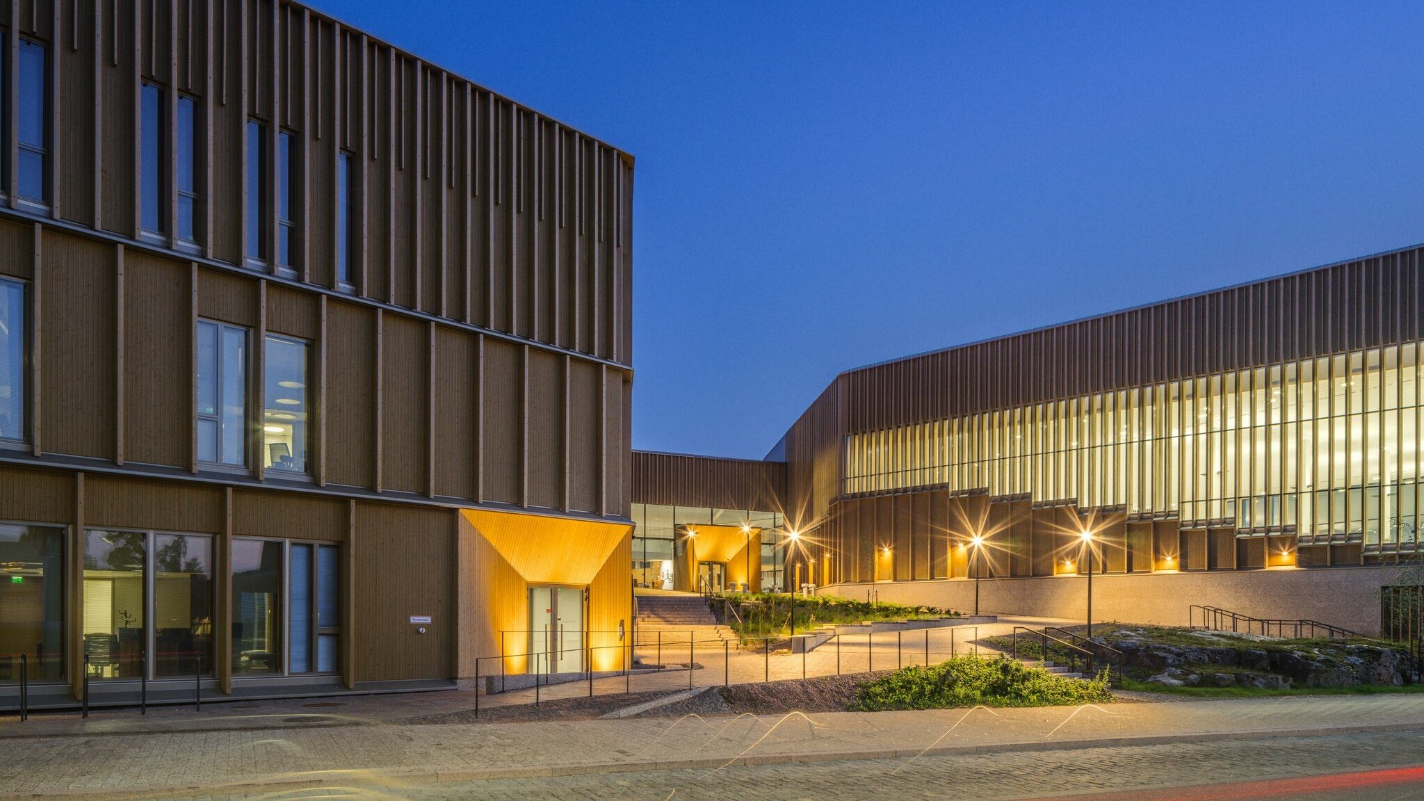 Karin kampuksen pääsisäänkäynti